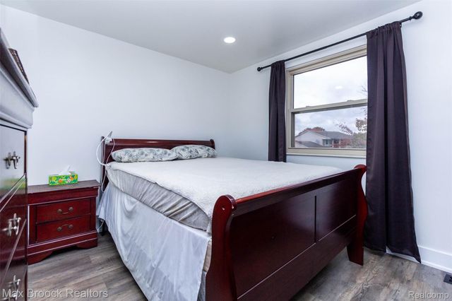 35604 Eastmont Drive, Sterling Heights, MI 48312