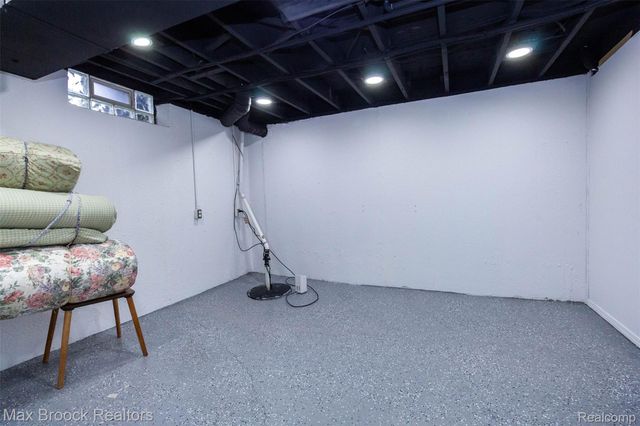 35604 Eastmont Drive, Sterling Heights, MI 48312