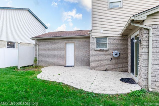 35604 Eastmont Drive, Sterling Heights, MI 48312