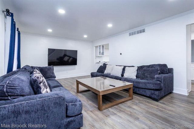 35604 Eastmont Drive, Sterling Heights, MI 48312