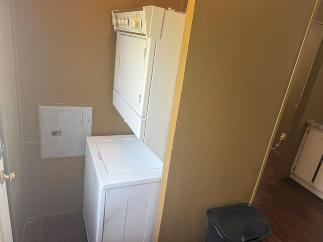 428 15th Street, Dickinson, TX 77539