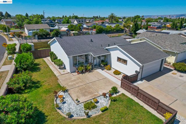 7995 Peachtree Ave, Newark, CA 94560