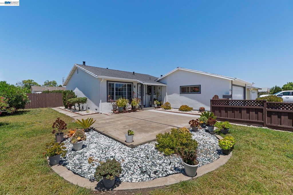 7995 Peachtree Ave, Newark, CA 94560