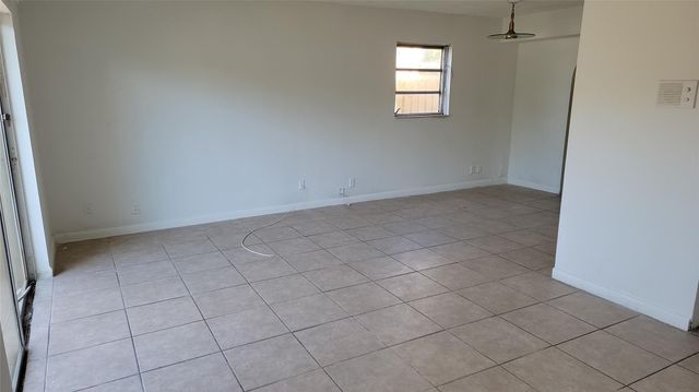 609 SW 79th Terrace, North Lauderdale, FL 33068