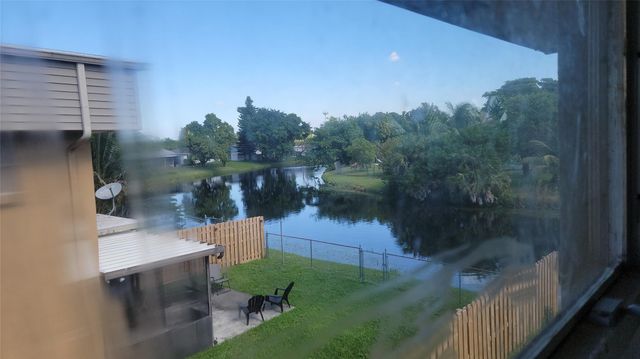 609 SW 79th Terrace, North Lauderdale, FL 33068