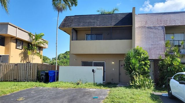 609 SW 79th Terrace, North Lauderdale, FL 33068