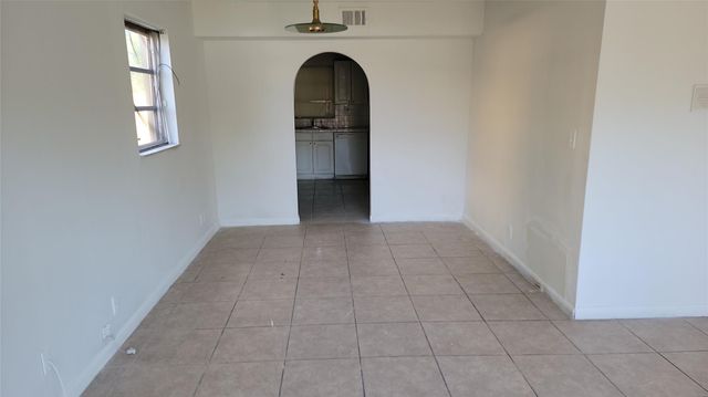 609 SW 79th Terrace, North Lauderdale, FL 33068