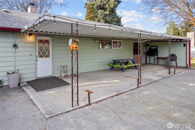 4059 NE Dunn Street, Moses Lake, WA 98837