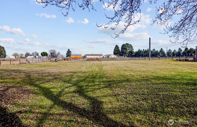 4059 NE Dunn Street, Moses Lake, WA 98837