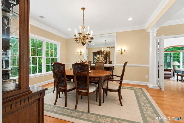 4 Whitewood Road, Newtown, CT 06470