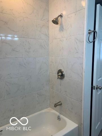 2133 White Avenue, Indianapolis, IN 46202