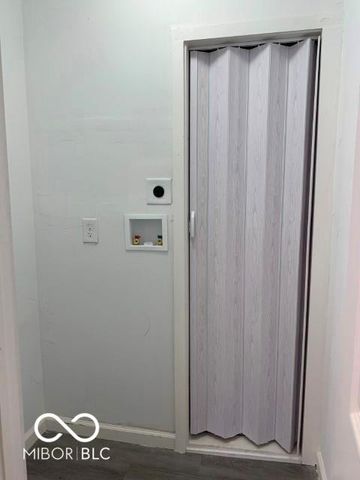 2133 White Avenue, Indianapolis, IN 46202