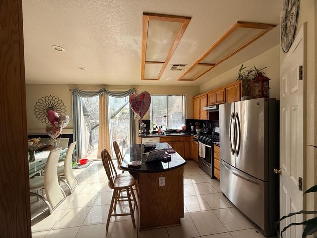 2036 Picasso Way, Stockton, CA 95206