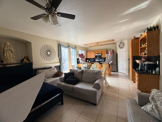 2036 Picasso Way, Stockton, CA 95206