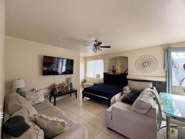 2036 Picasso Way, Stockton, CA 95206