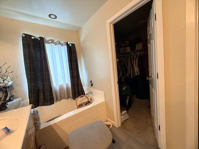 2036 Picasso Way, Stockton, CA 95206