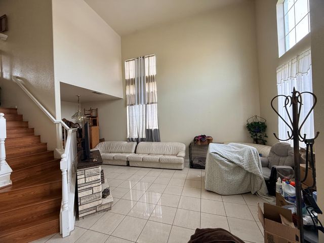 2036 Picasso Way, Stockton, CA 95206