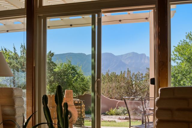 14 Sage Hill Drive, Placitas, NM 87043