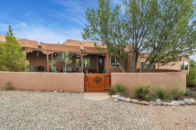 14 Sage Hill Drive, Placitas, NM 87043
