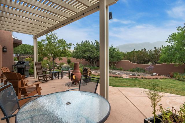 14 Sage Hill Drive, Placitas, NM 87043