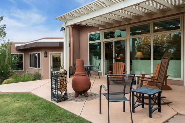 14 Sage Hill Drive, Placitas, NM 87043