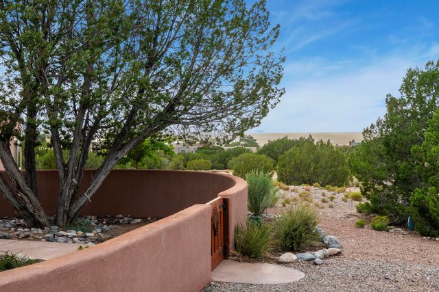 14 Sage Hill Drive, Placitas, NM 87043