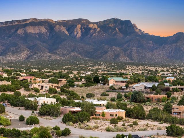 14 Sage Hill Drive, Placitas, NM 87043