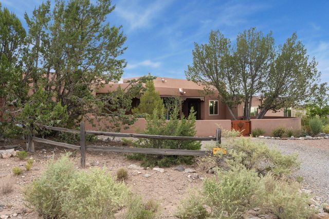 14 Sage Hill Drive, Placitas, NM 87043