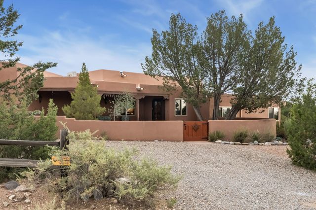 14 Sage Hill Drive, Placitas, NM 87043