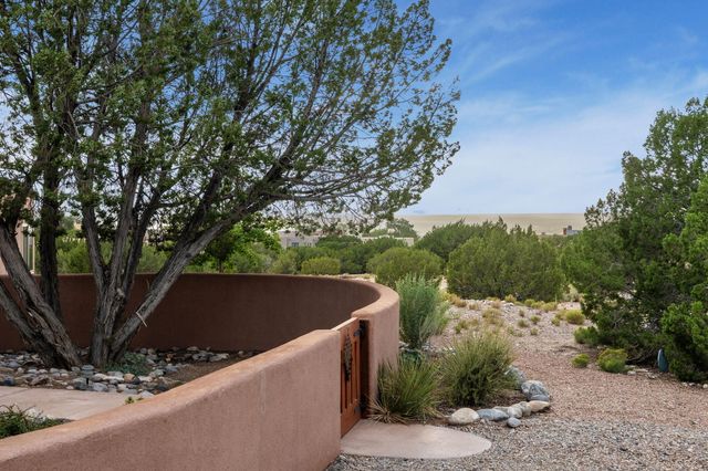 14 Sage Hill Drive, Placitas, NM 87043