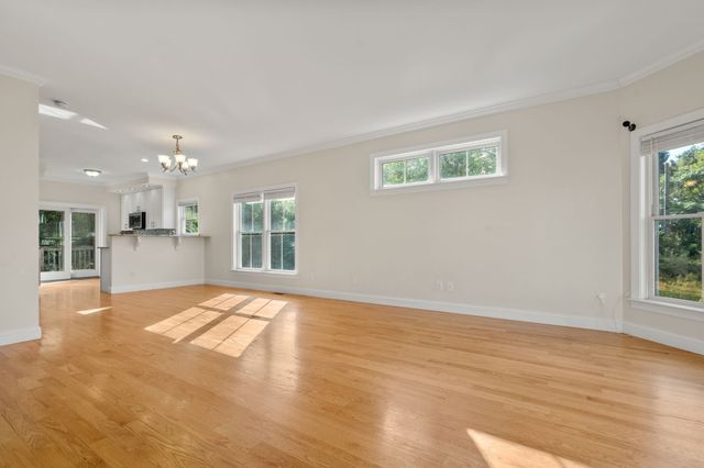 2 Westbrook St 2-1, Boston, MA 02128