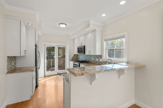 2 Westbrook St 2-1, Boston, MA 02128