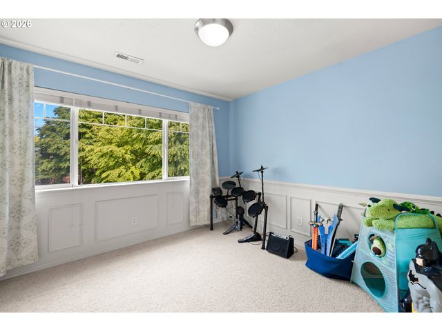 1079 Se PORTLANDIA Ave, Hillsboro, OR 97123