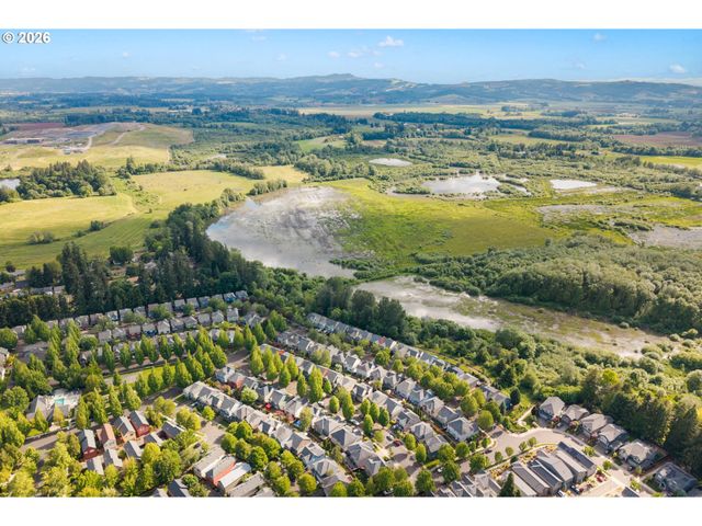 1079 Se PORTLANDIA Ave, Hillsboro, OR 97123