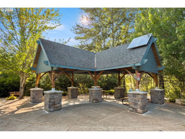1079 Se PORTLANDIA Ave, Hillsboro, OR 97123