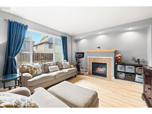 1079 Se PORTLANDIA Ave, Hillsboro, OR 97123