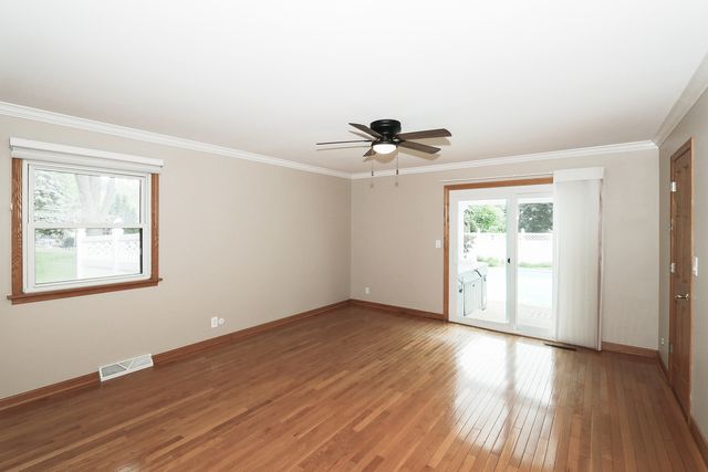 5019 Burman Drive, Crystal Lake, IL 60014