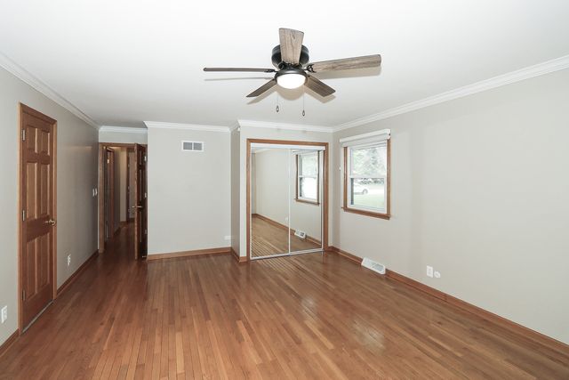 5019 Burman Drive, Crystal Lake, IL 60014
