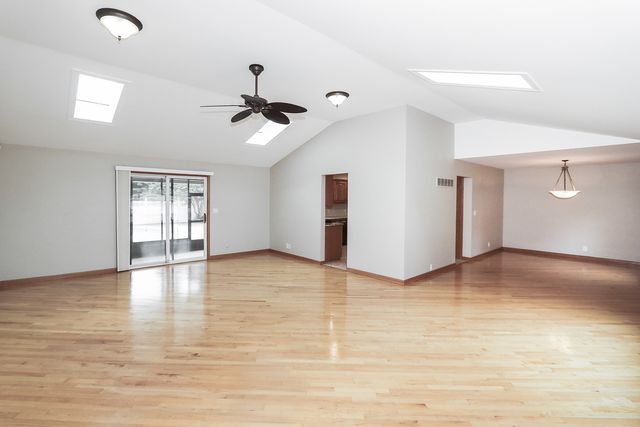 5019 Burman Drive, Crystal Lake, IL 60014