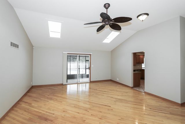 5019 Burman Drive, Crystal Lake, IL 60014