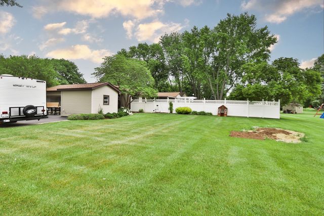 5019 Burman Drive, Crystal Lake, IL 60014