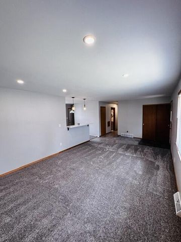 N92W17274 Forest DRIVE, Menomonee Falls, WI 53051