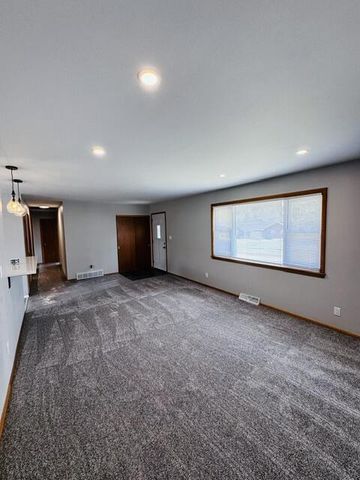 N92W17274 Forest DRIVE, Menomonee Falls, WI 53051