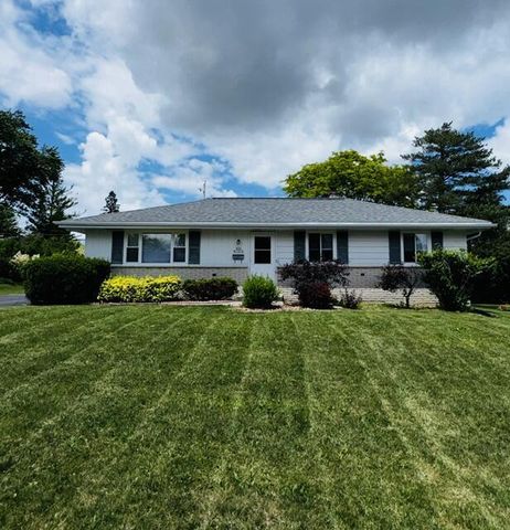N92W17274 Forest DRIVE, Menomonee Falls, WI 53051