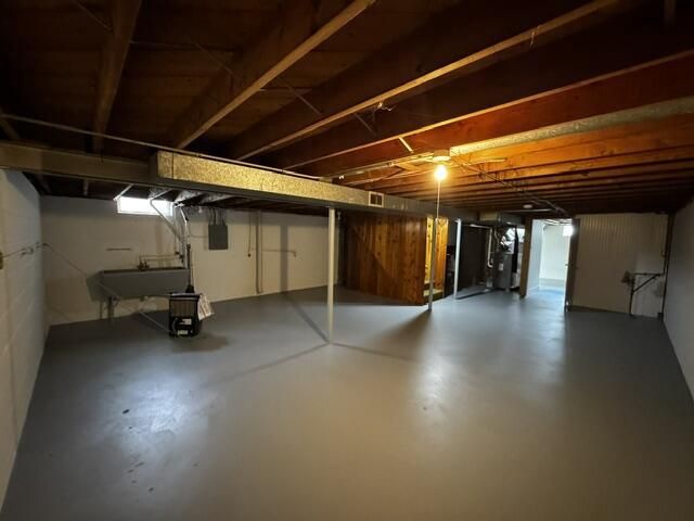 N92W17274 Forest DRIVE, Menomonee Falls, WI 53051