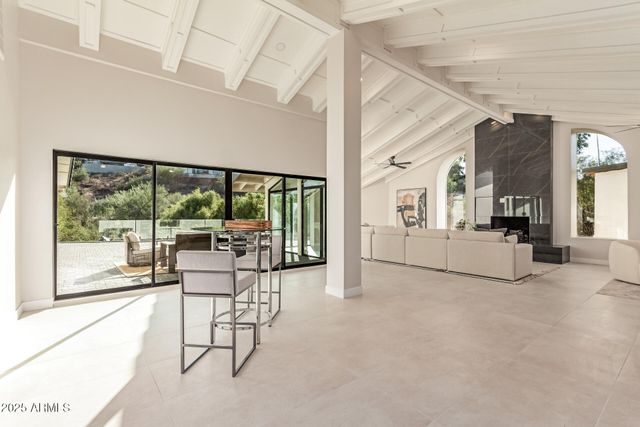 3301 E ROVEY Avenue, Paradise Valley, AZ 85253