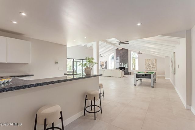 3301 E ROVEY Avenue, Paradise Valley, AZ 85253