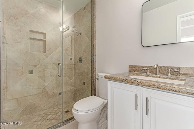 3301 E ROVEY Avenue, Paradise Valley, AZ 85253