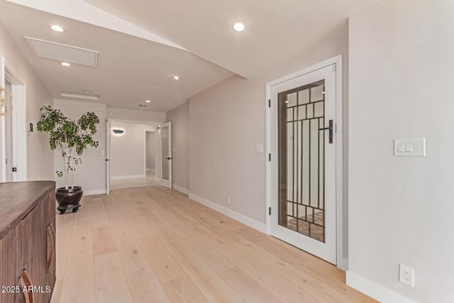 3301 E ROVEY Avenue, Paradise Valley, AZ 85253