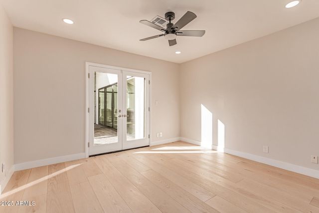 3301 E ROVEY Avenue, Paradise Valley, AZ 85253